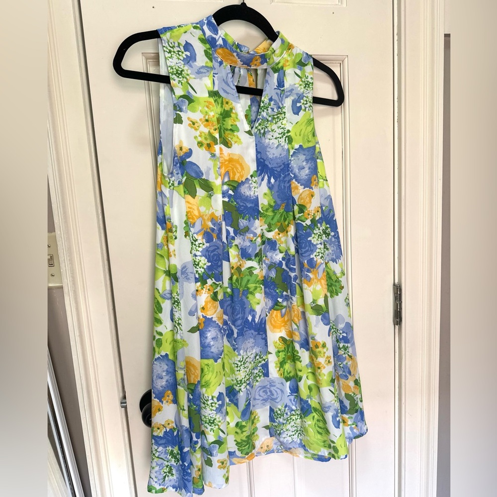 NWT Spring Floral High Neck Flowy Dress Sz S/M